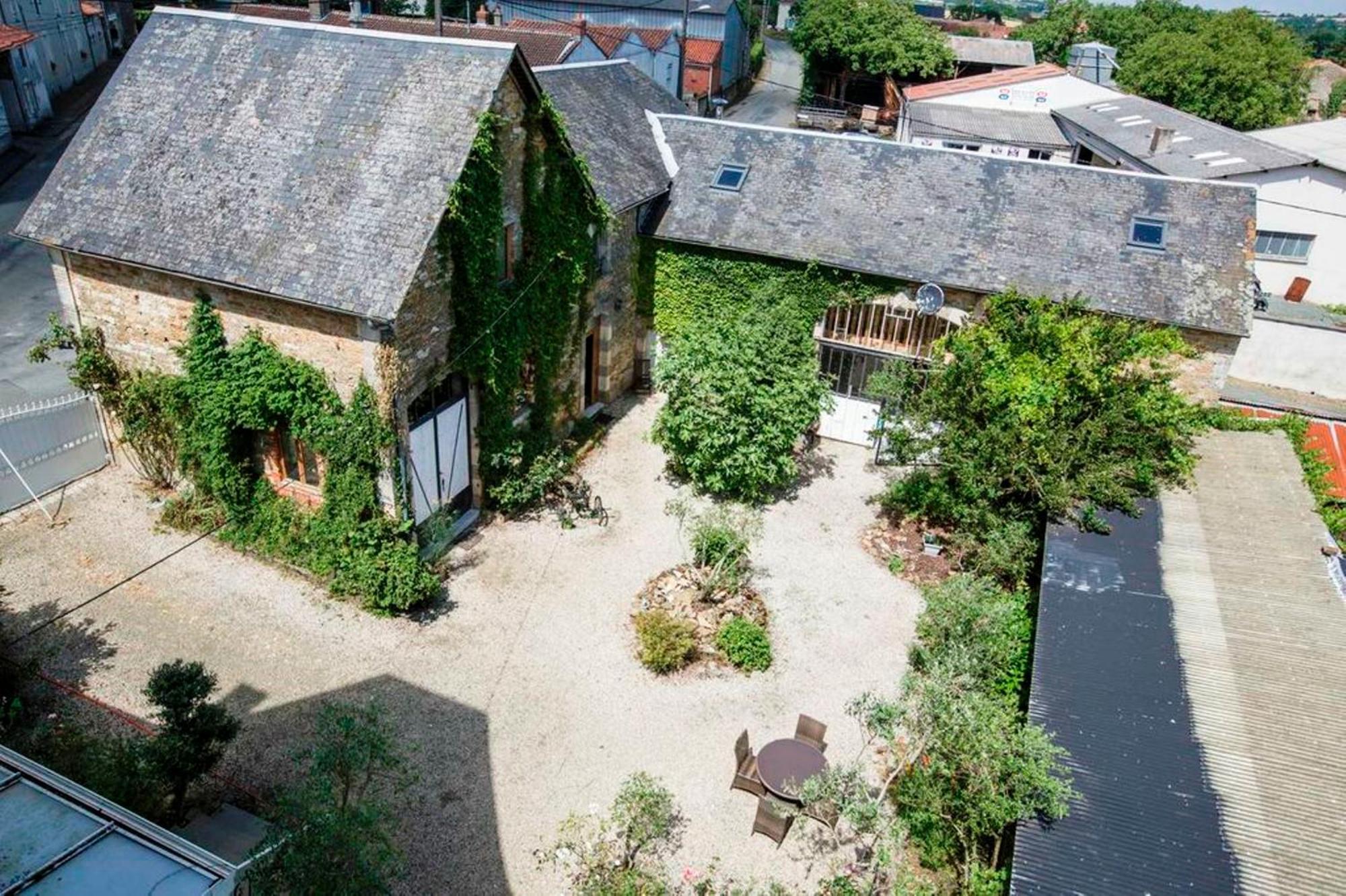 Holiday Home La Brijopa Bazoges-en-Pareds Pokoj fotografie